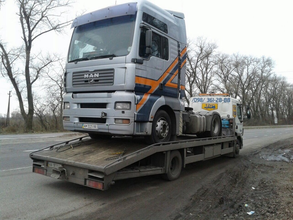 Буксировка авто в Киеве - цена на буксировку машин доступная на сайте  Diesel Trans